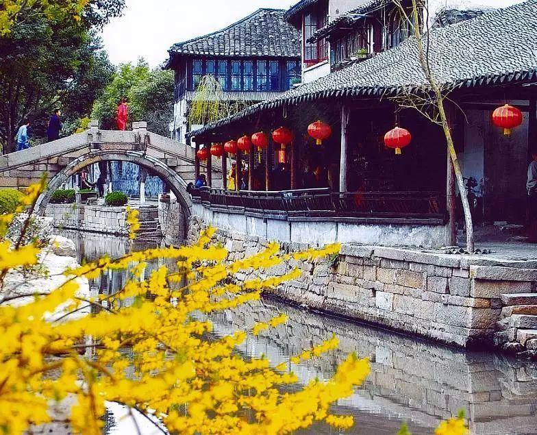 寒潮、暴雪、大风三预警齐发 中国南方多地将启“暴雪模式”